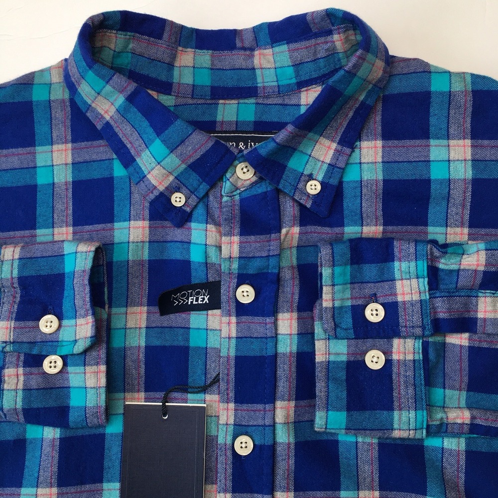 CROWN & IVY Shirt Mens Blue Plaid Motion Flex Flannel Classic Fit Medium NWT